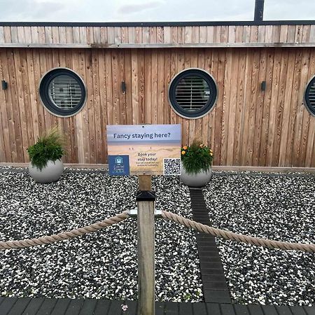 Humberston Boathouse Lodge & Hot Tub - Cleethorpes Beach Cabin Chalet Zewnętrze zdjęcie