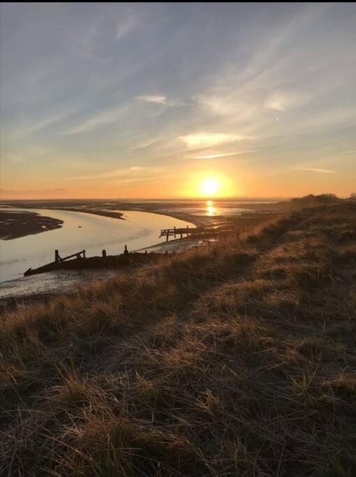 Humberston Boathouse Lodge & Hot Tub - Cleethorpes Beach Cabin Chalet Zewnętrze zdjęcie
