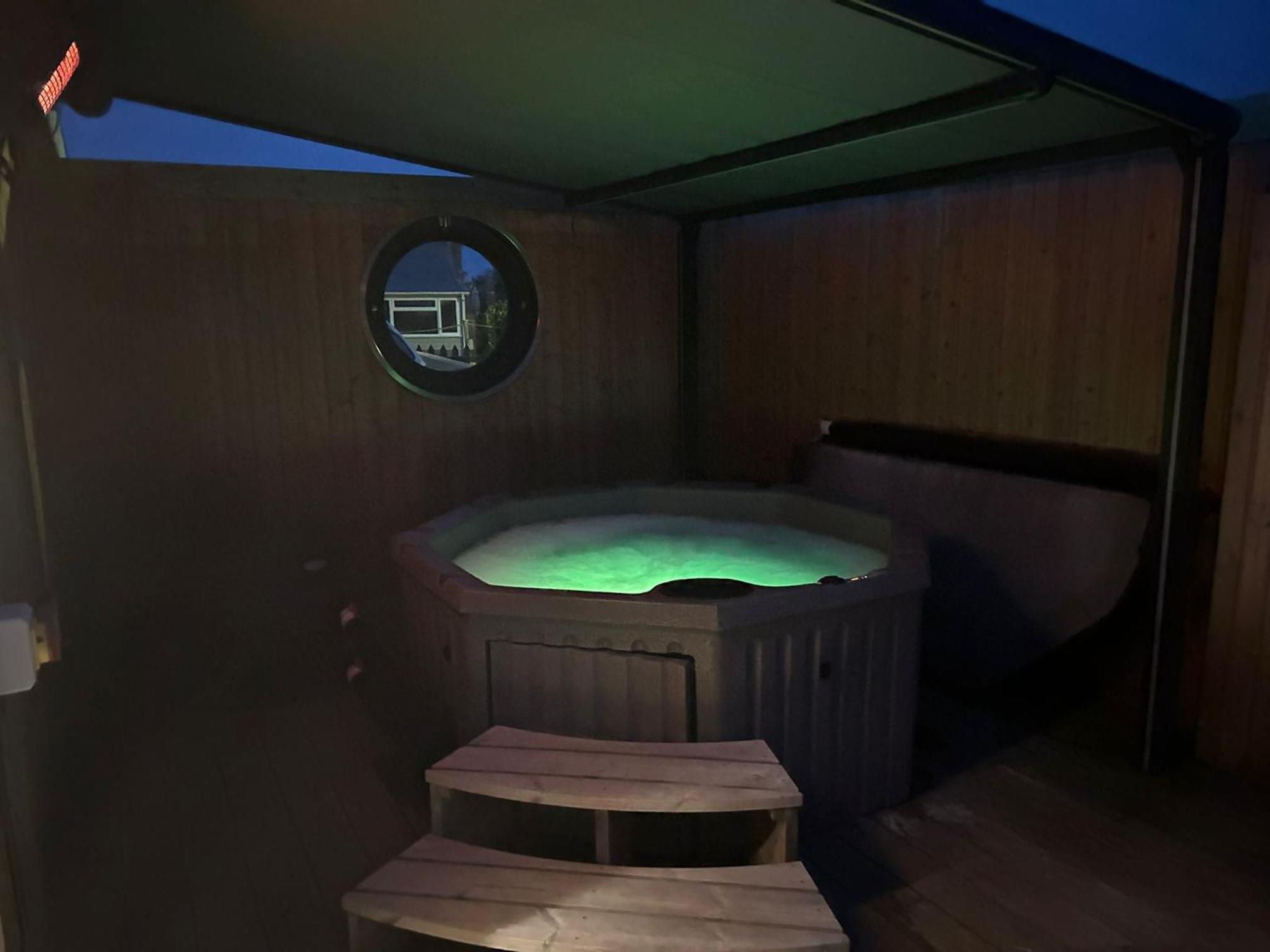 Humberston Boathouse Lodge & Hot Tub - Cleethorpes Beach Cabin Chalet Zewnętrze zdjęcie
