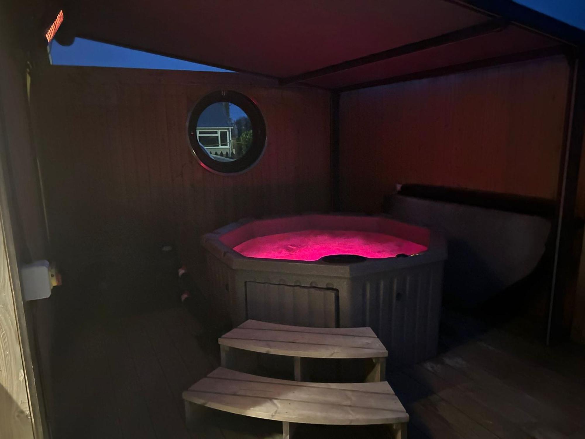Humberston Boathouse Lodge & Hot Tub - Cleethorpes Beach Cabin Chalet Zewnętrze zdjęcie
